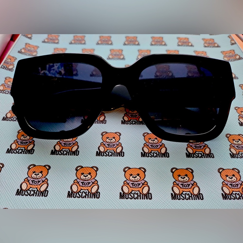 MOSCHINO SUNGLASS